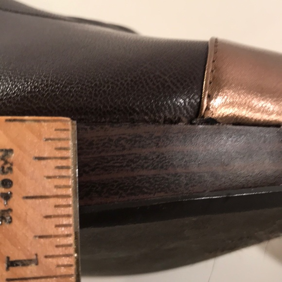 MRKT. Brown & Gold Leather Heels Size 8 EUC - Picture 7 of 8